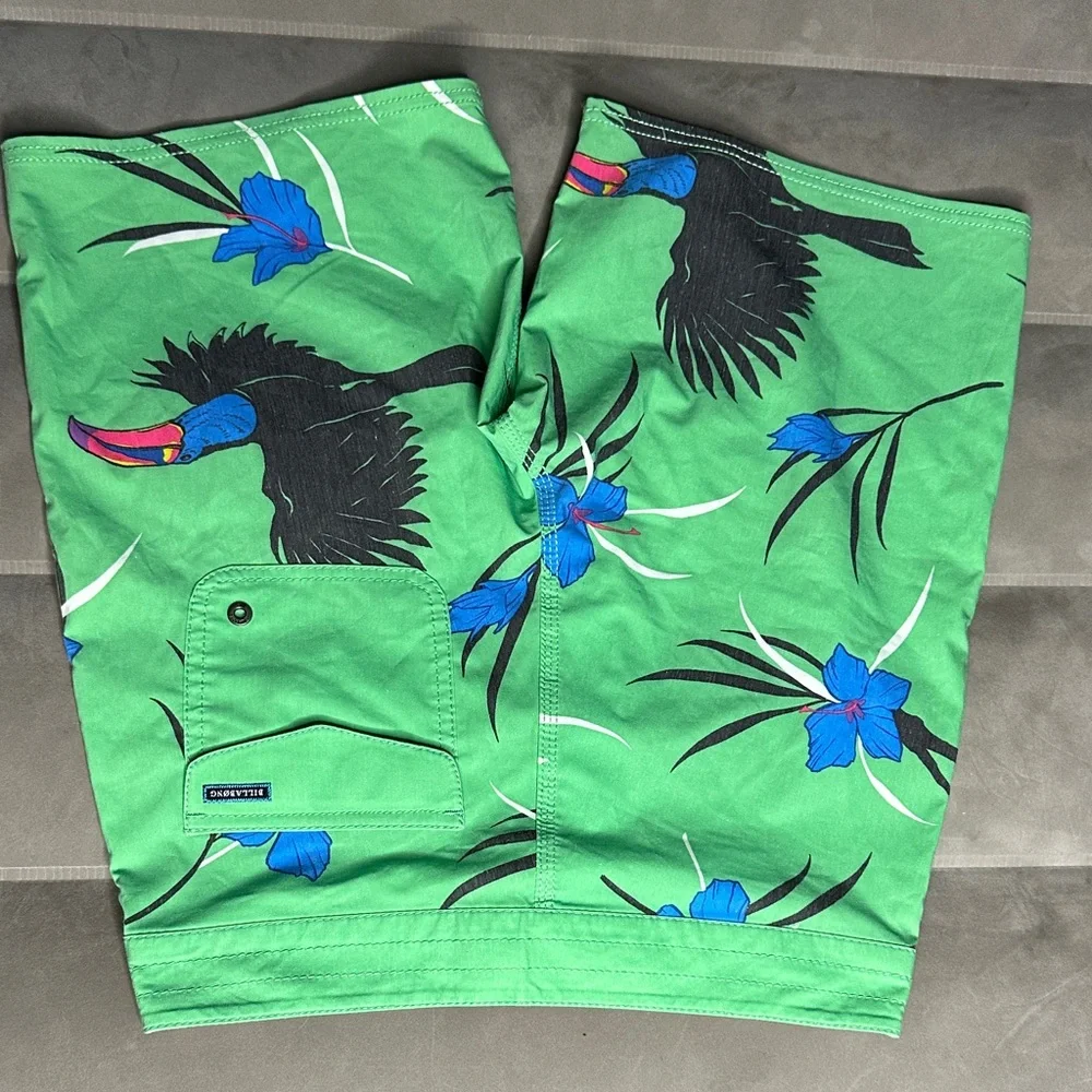 Billabong Green Board Shorts‎ with Blue Floral and Toucan Design size 27